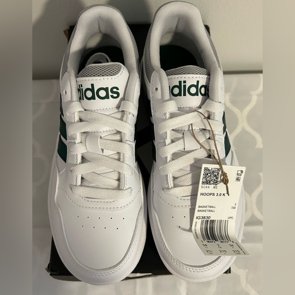 adidas Kids Hoops White and Green Sneakers - Picture 4 of 5